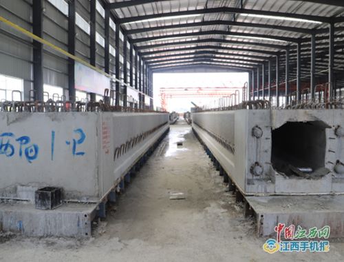 宜春 高溫下堅(jiān)守崗位，預(yù)制梁廠生產(chǎn)繁忙助力城市建設(shè)